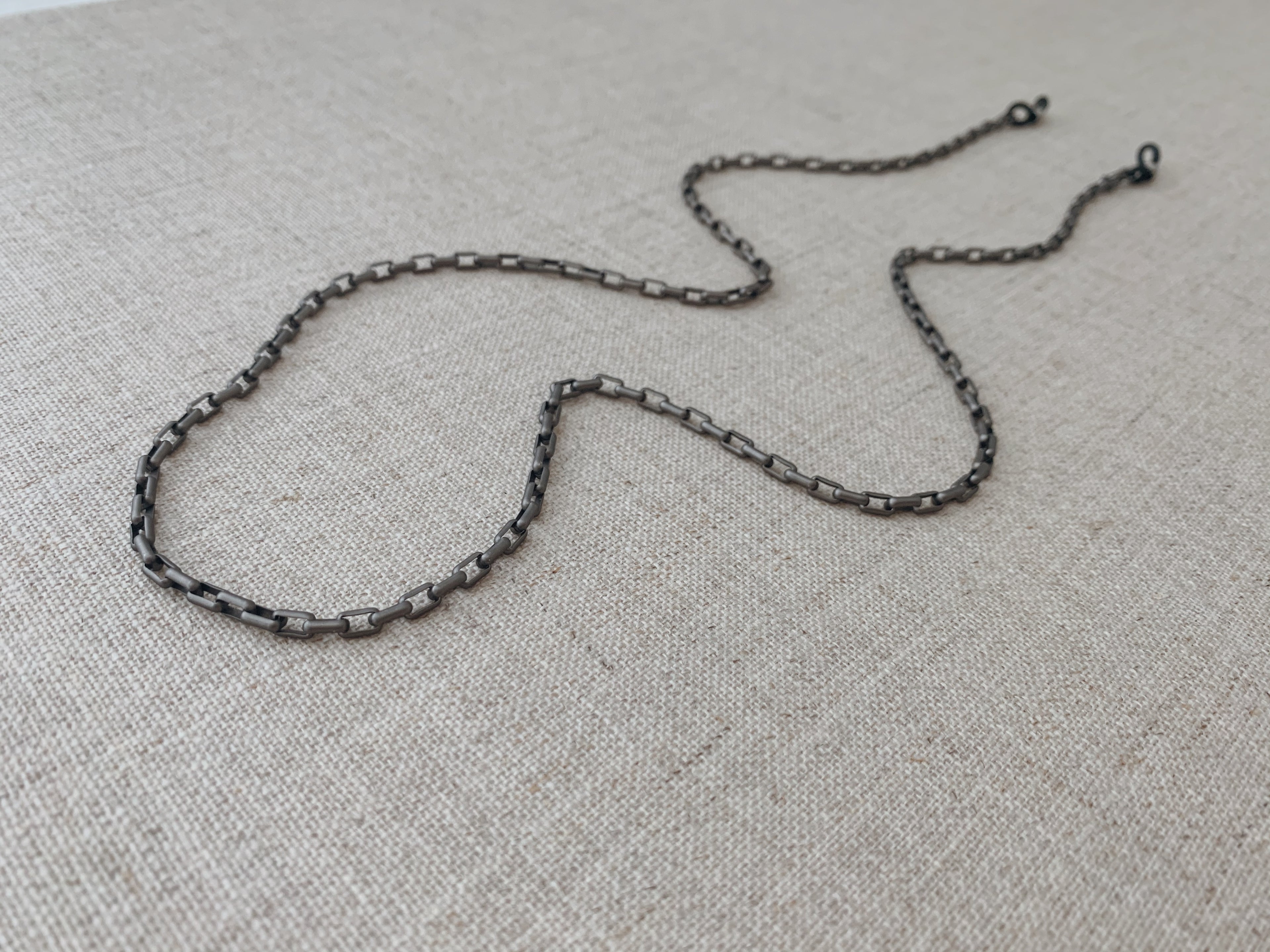 Durban Sunglass Chain in Black