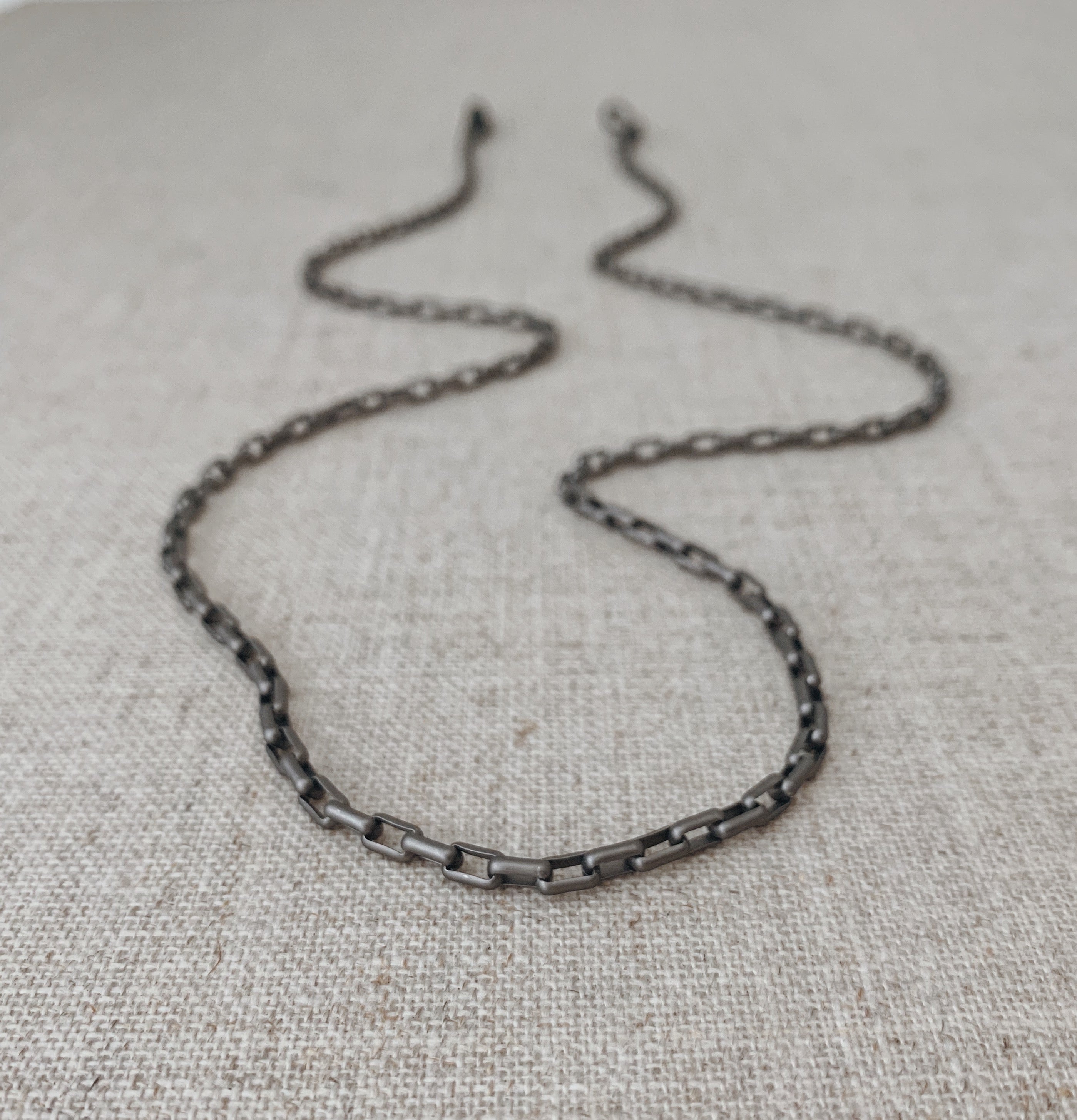 Durban Sunglass Chain in Black