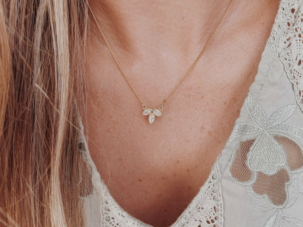 Gardenia Necklace